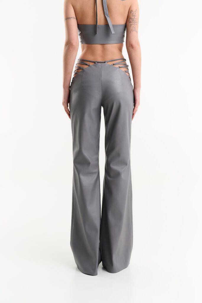 Pantalons gris évasés avec liens