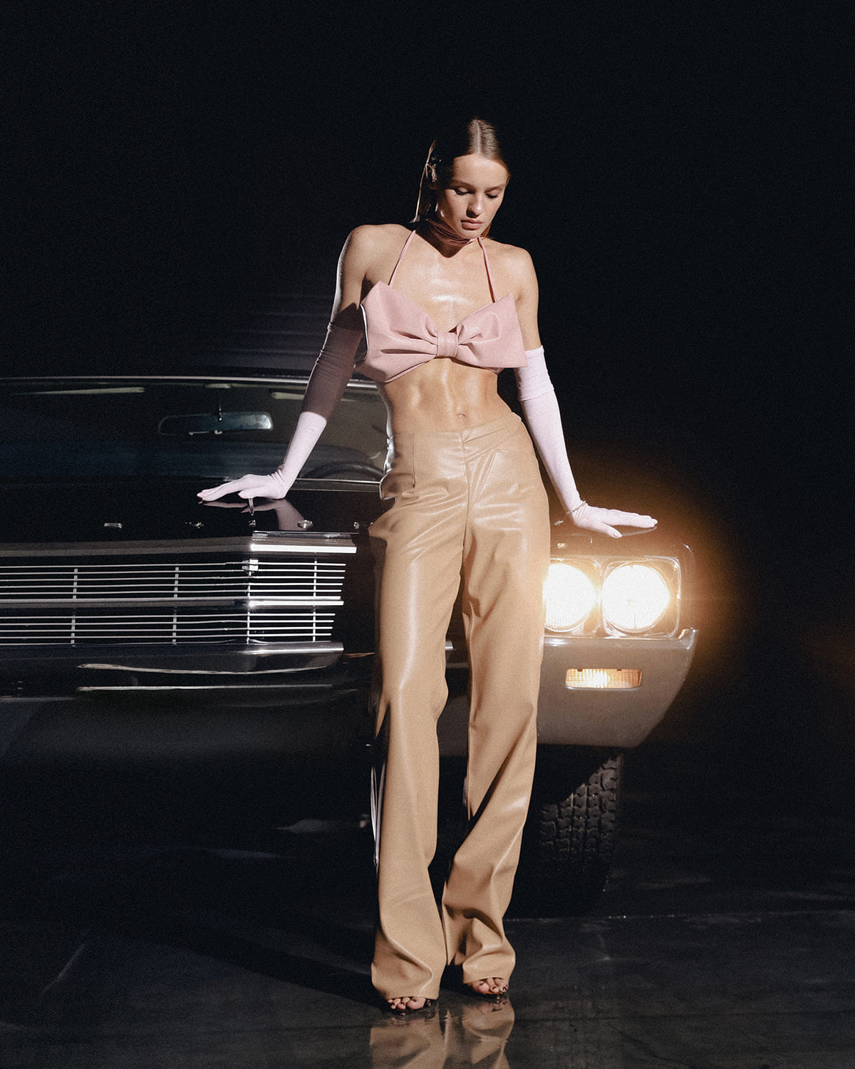 Beige trousers with a thigh slit (SKU 740/3)